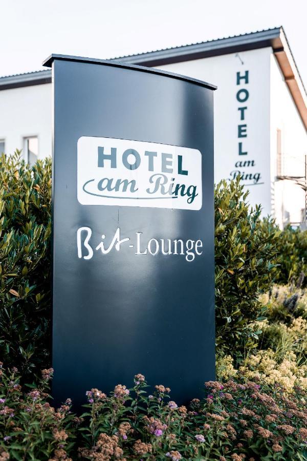 Land-Gut-Hotel Am Ring Meuspath Luaran gambar